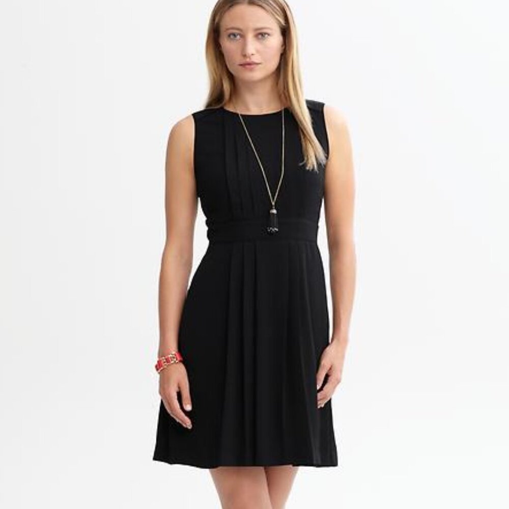 Banana Republic black pleated dress 4